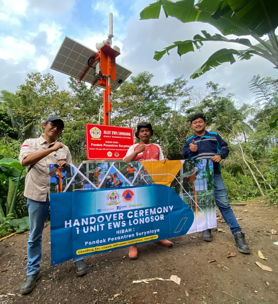 Instalasi EWS Longsor Desa Cikondang dan Desa Kutawaringin – Kabupaten Tasikmalaya